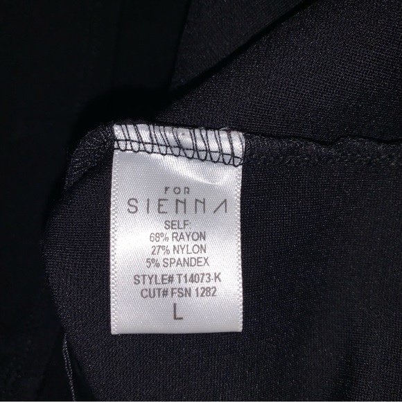 For Sienna Black Short Sleeve Crop Top - Picture 4 of 5